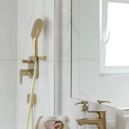 Eclectic Duplex With Sundeck Terrace Apartament *