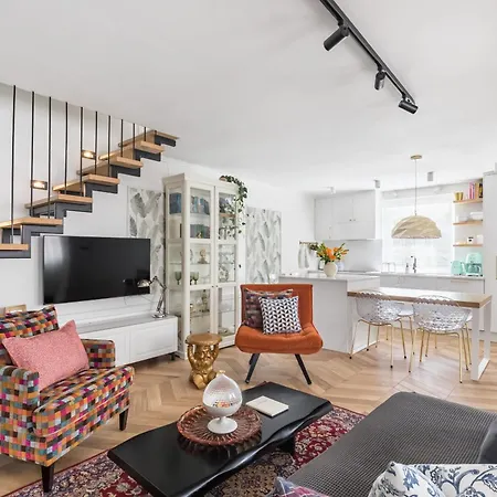 Appartement Eclectic Duplex With Sundeck Terrace Split